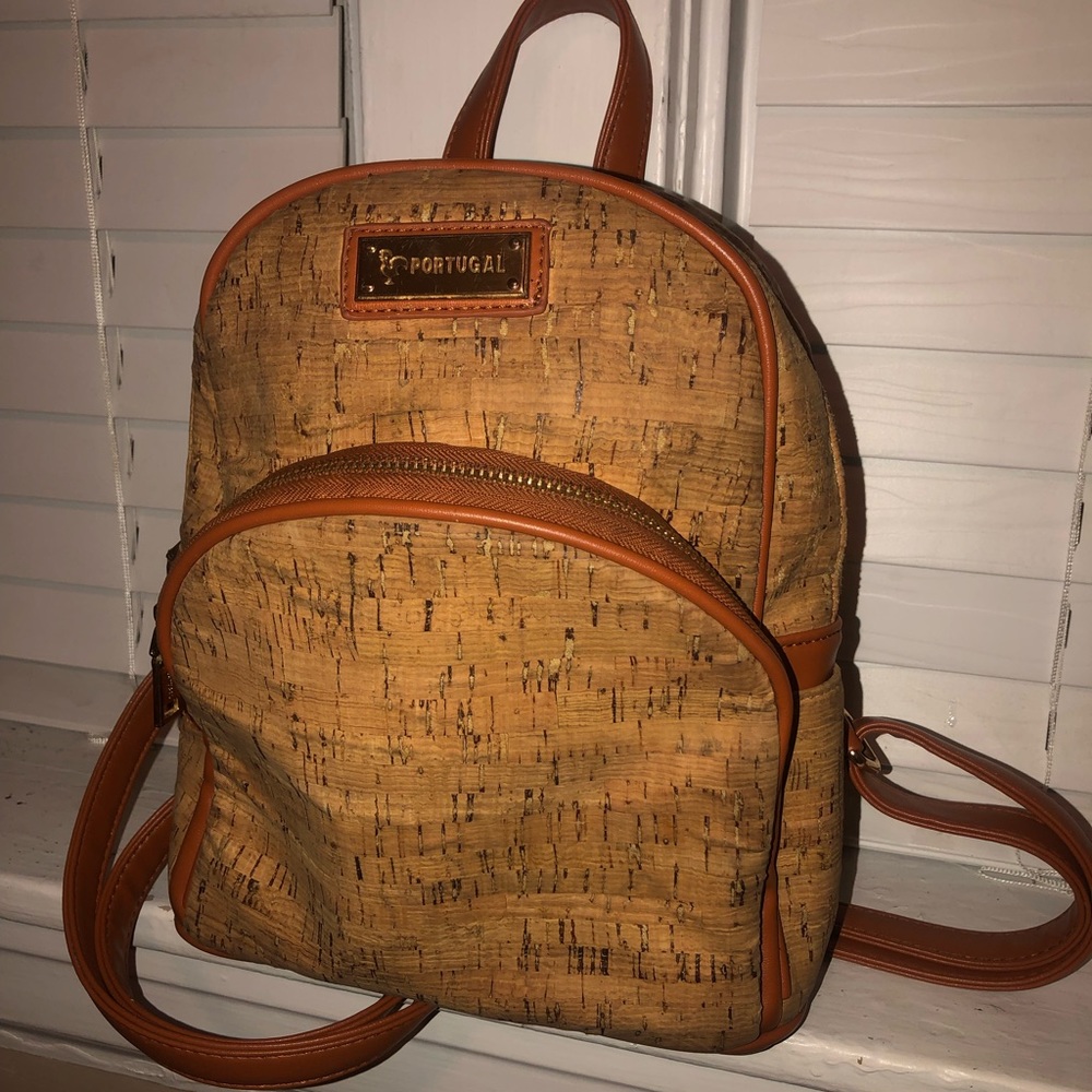 PORTUGAL MADE - CORK BACKPACK